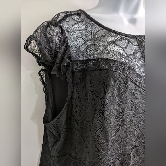 Torrid Peplum Black Lace Ruffle Sleeve Top - Picture 5 of 6